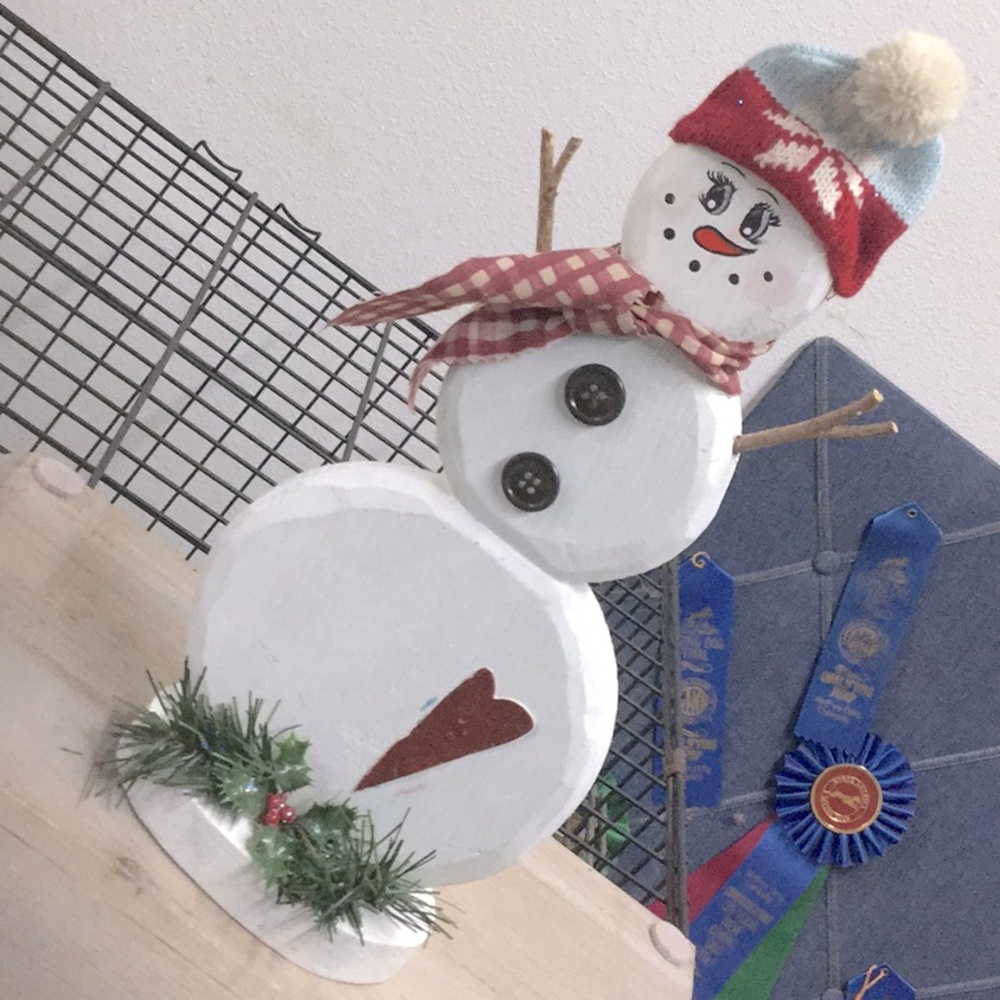 Snowman wooden artisan home farmhouse farmer’s market holiday festival decor